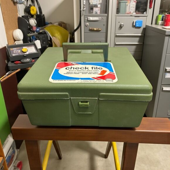 Vintage Sterling Box Carrying Storage Case Plastic Olive Green 9 1/4" × 8" - Picture 1 of 6